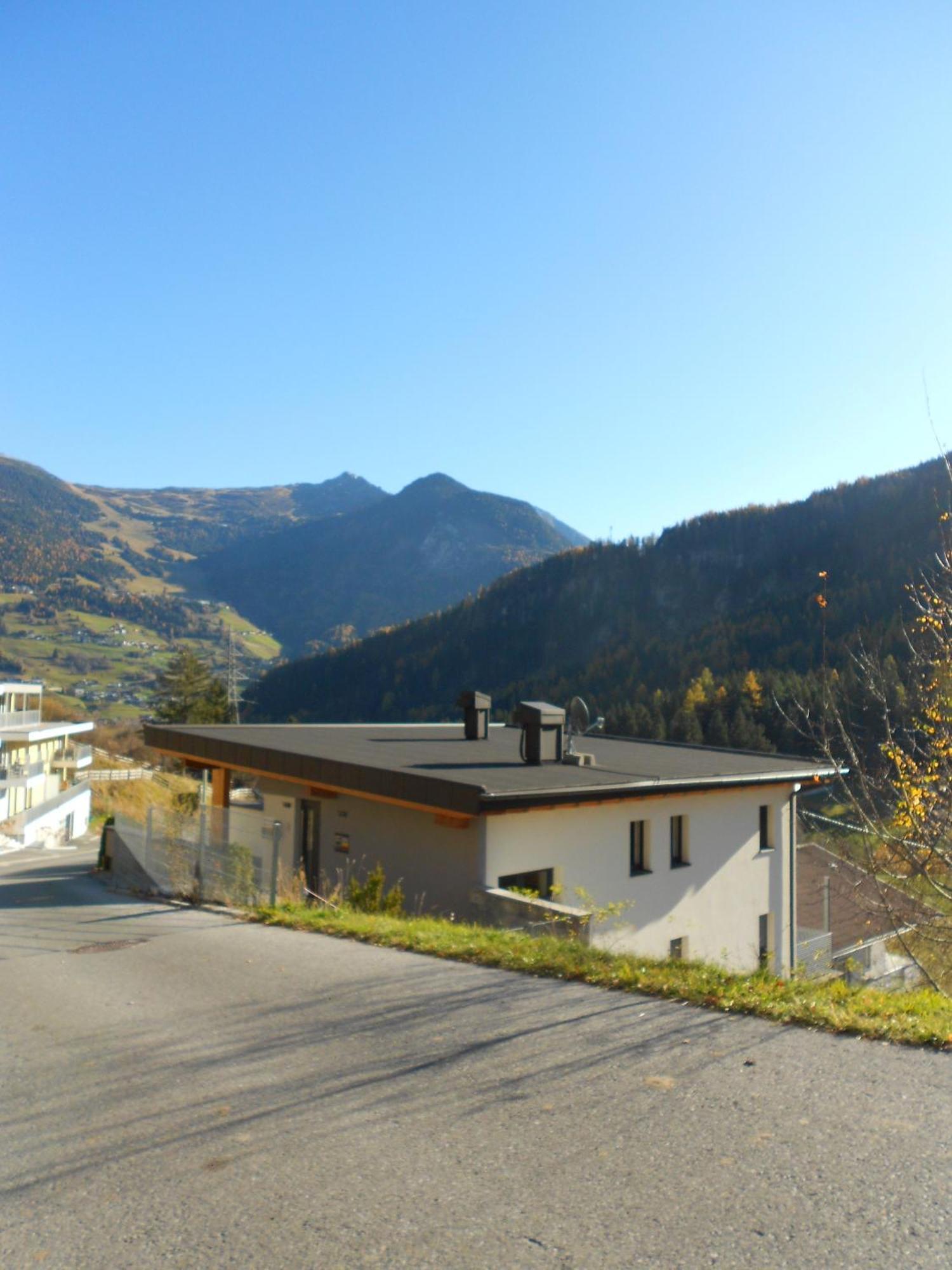 Apartment Skyline Wenns Rum bild